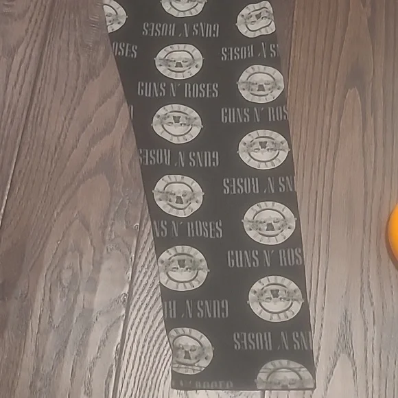 Guns N' Roses Leggings - Picture 4 of 4